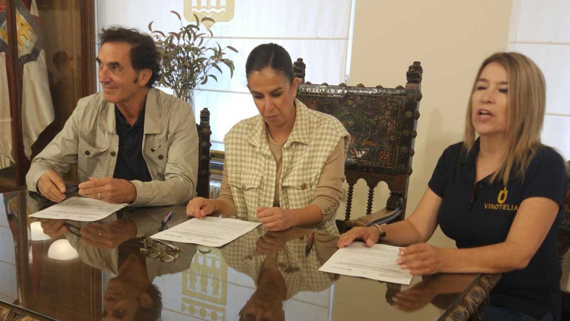 logrono-enopolis-apadrina-el-primer-acuerdo-internacional-de-los-sumilleres-de-la-rioja-con-los-sumilleres-de-mexico-representados-por-vinotelia